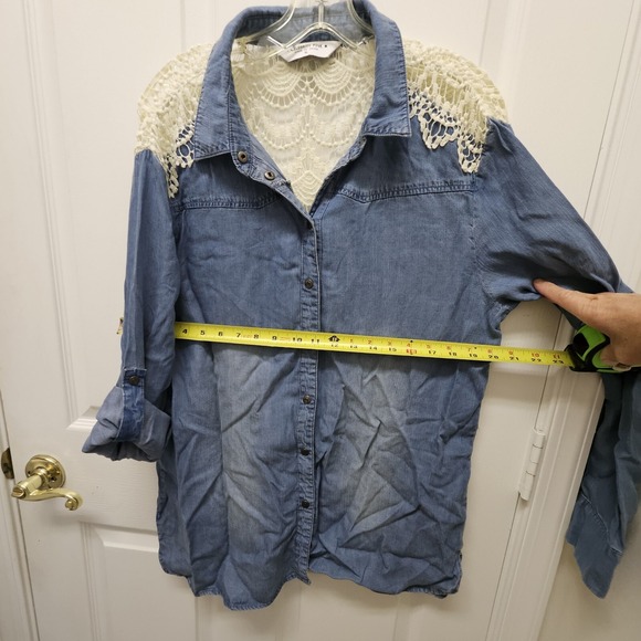 Celebrity Pink Denim Snap-Up Size XL - Picture 6 of 9